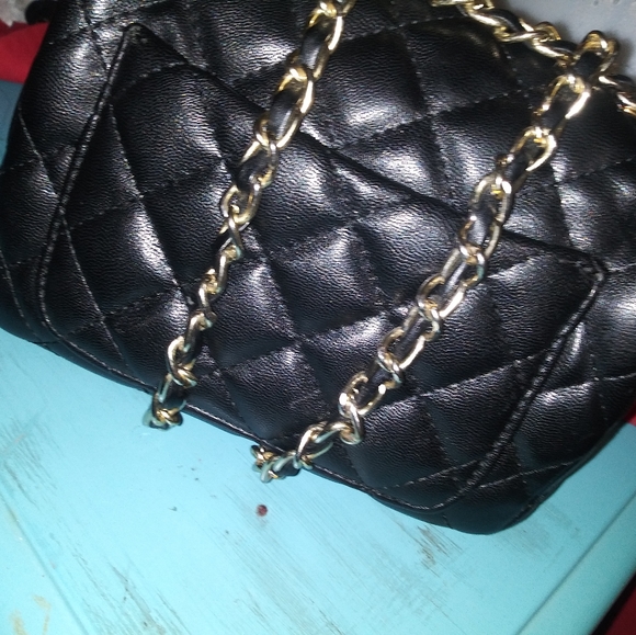 Purse - Picture 3 of 4